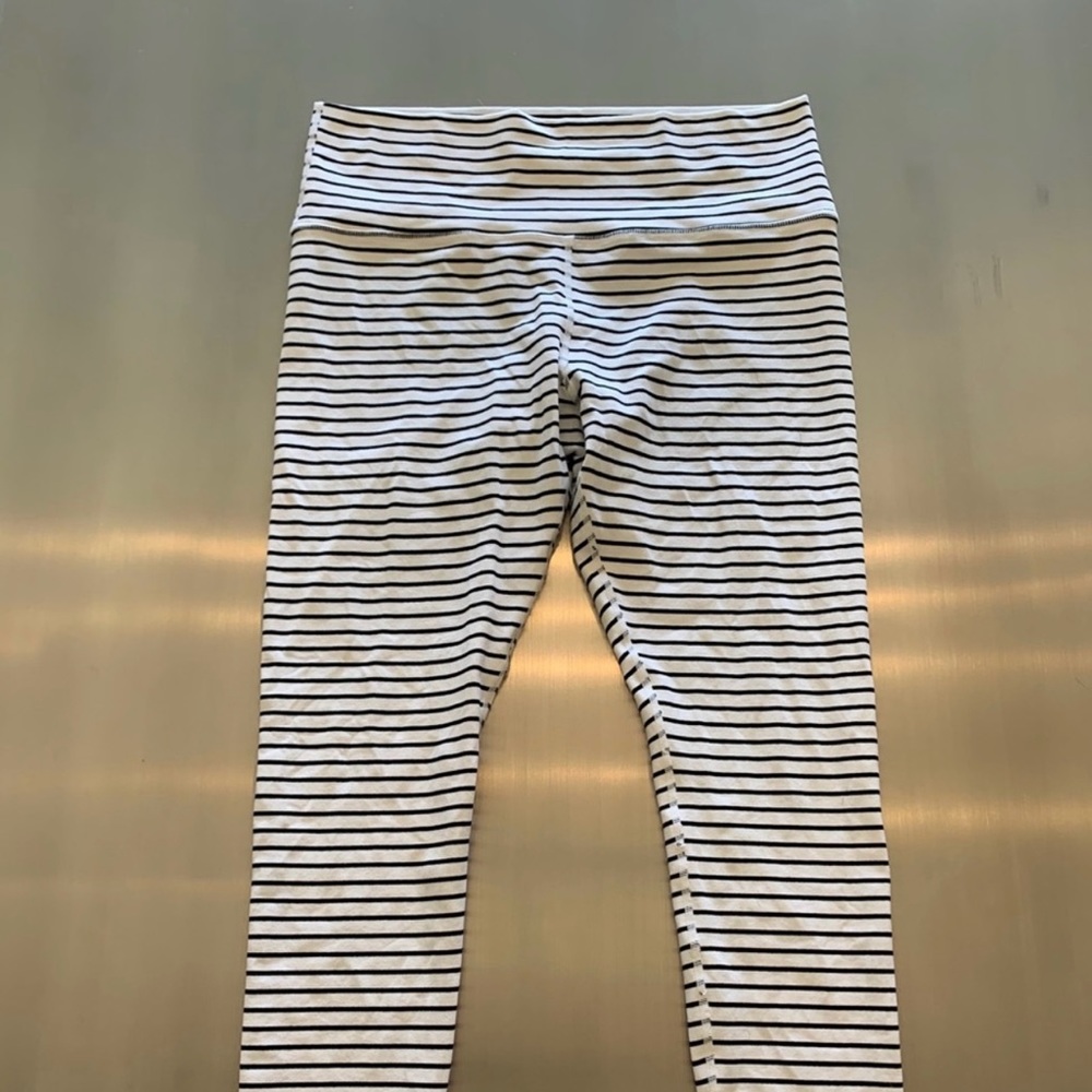 Glyder black and white leggings - Size L